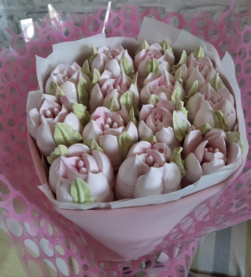 Букет зефиреых тюльпанов