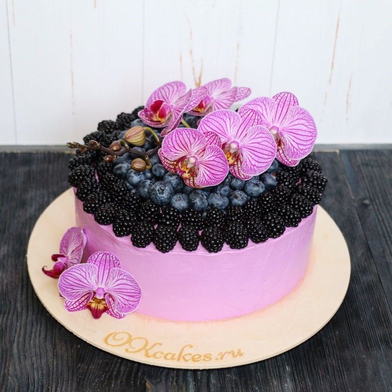 Фисташковый бисквитный торт со свежими ягодами / Pistachio Cake with Berries
