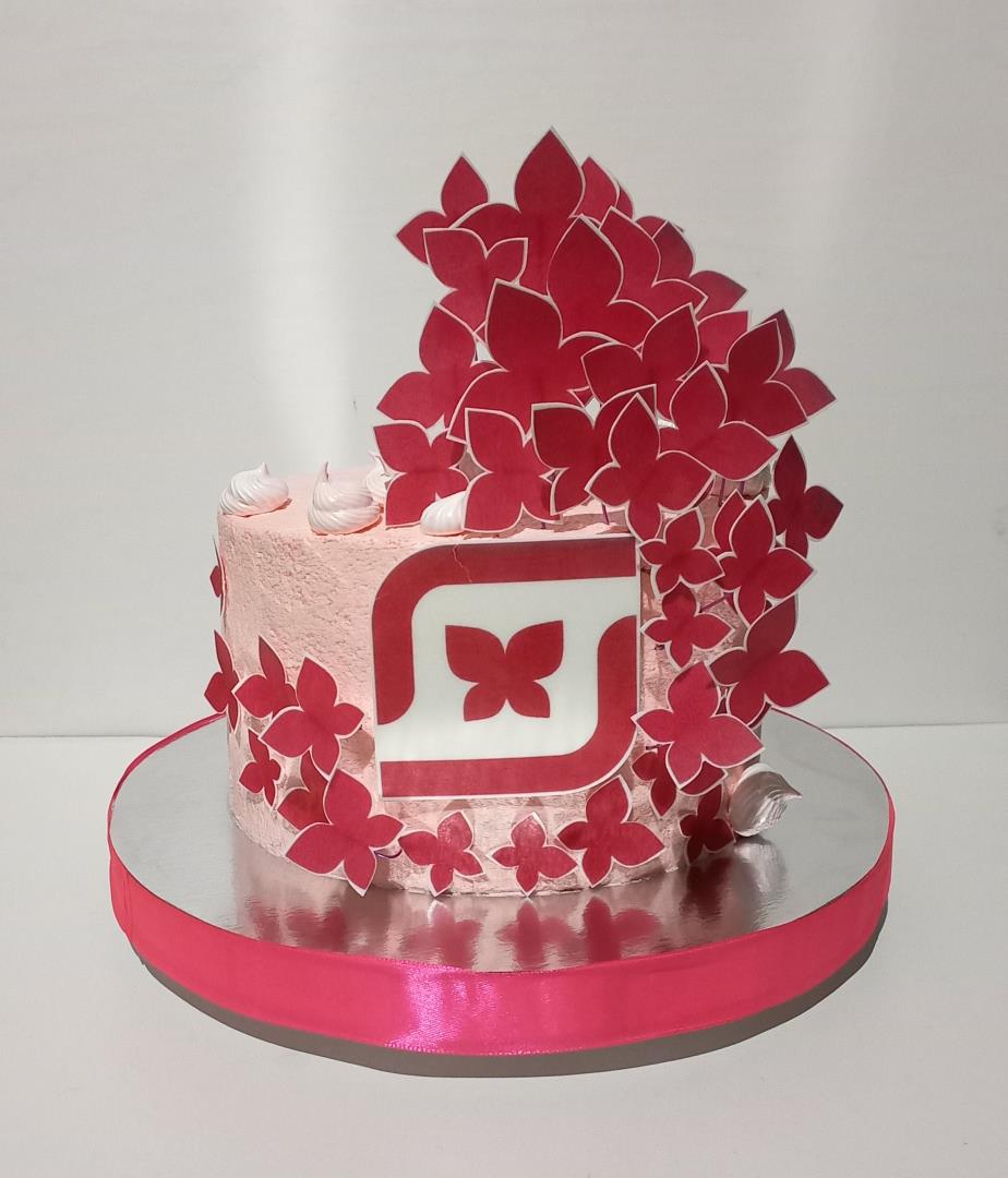 Торт с логотипом.
