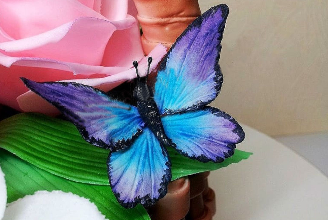 Пион + бабочка из сахарной мастики