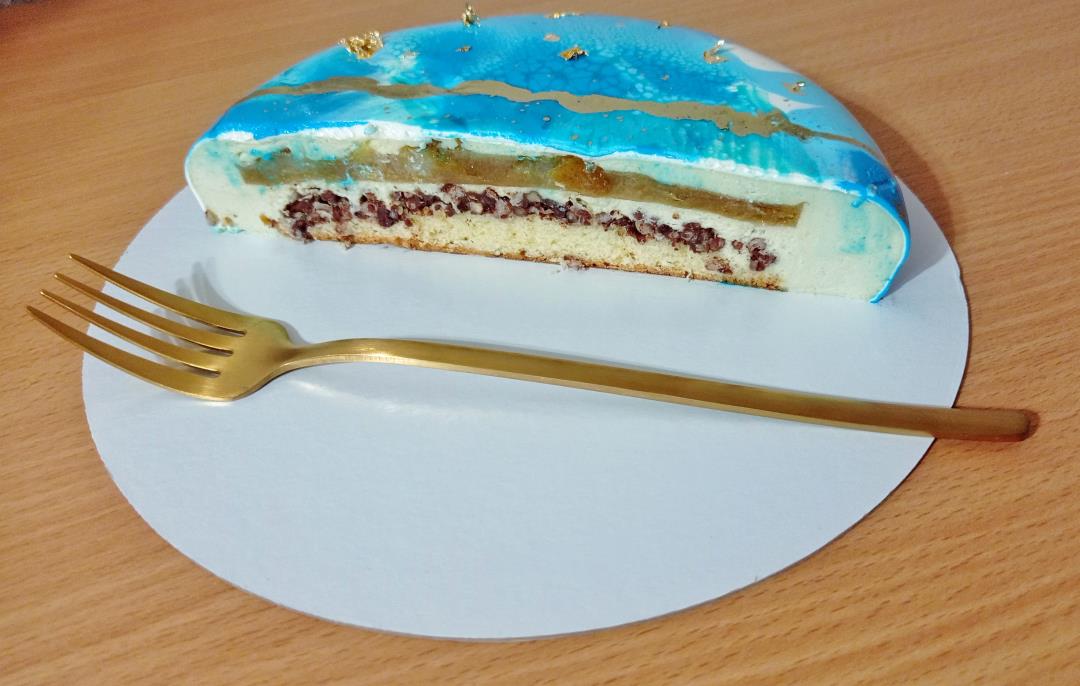 Муссовый торт Груша-горгонзола