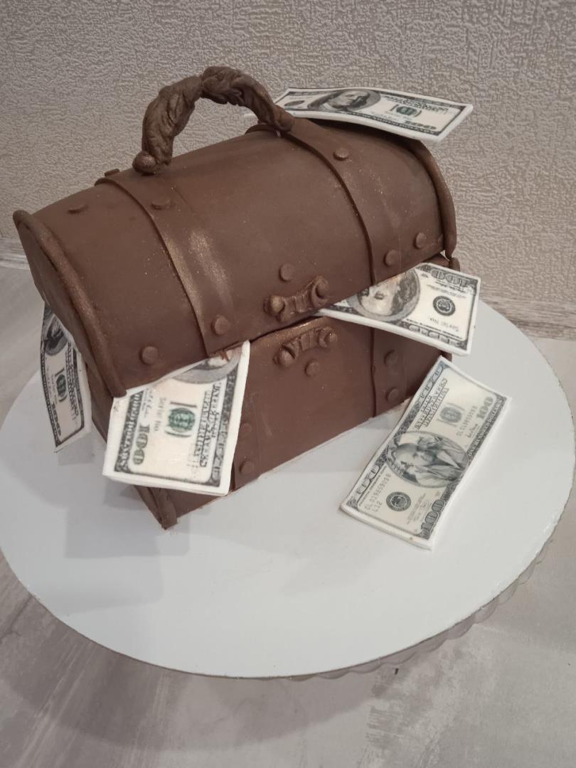 Торт Сундук с деньгами