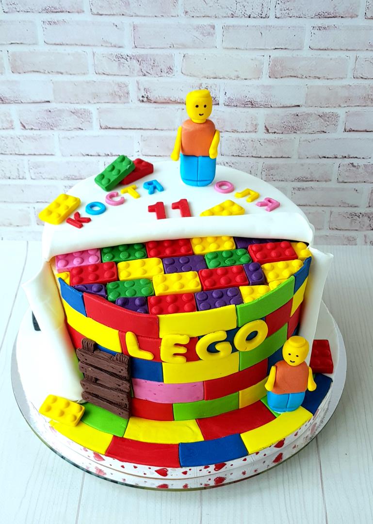 Торт Лего.
