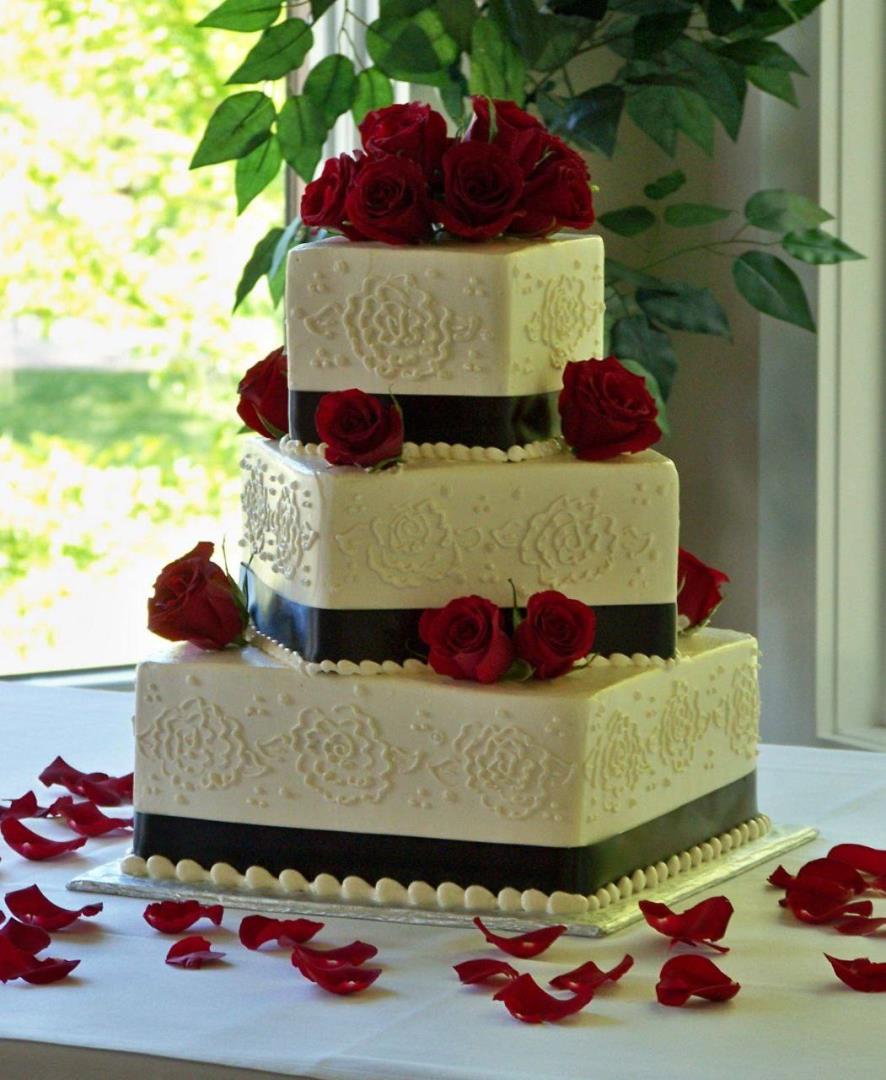 Свадебные торт "Красная роза"