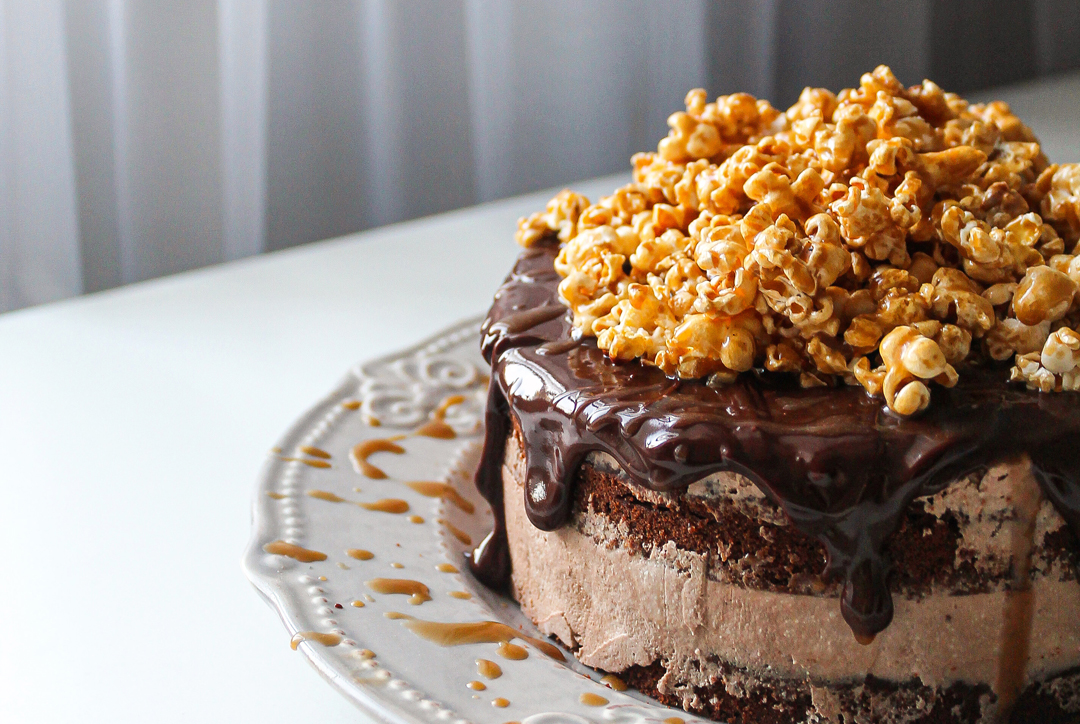 Веган-торт «Шоколадная карамель»